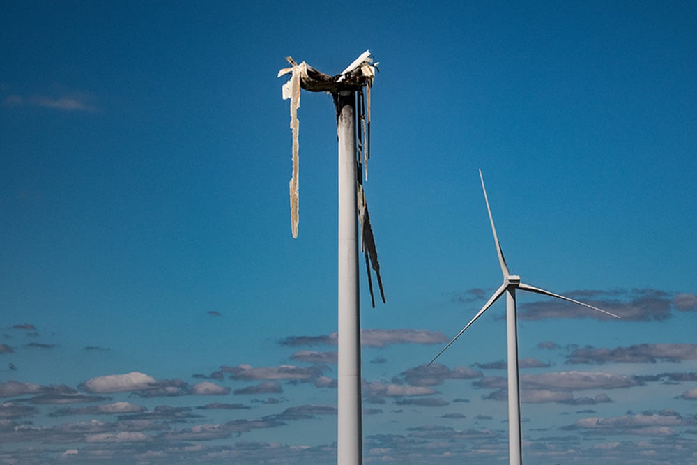 wind-turbine-failure-1 wind-turbine-failure-1