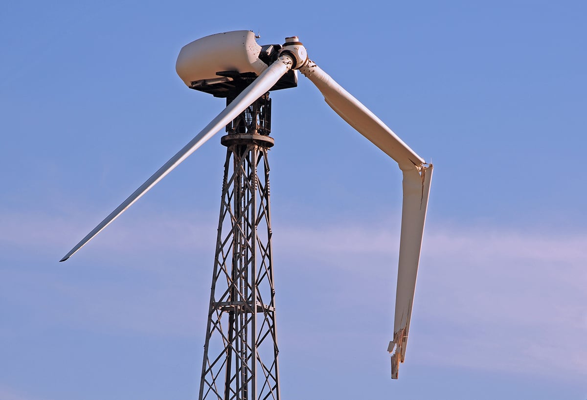 wind-turbine-failure-3 wind-turbine-failure-3