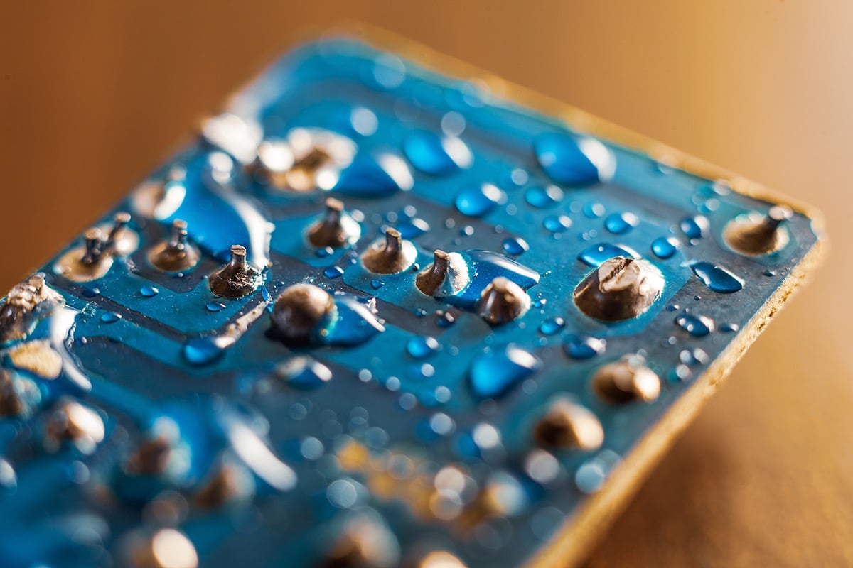 printed-circuit-board-water-damage-weak-point-electronics-ebook
